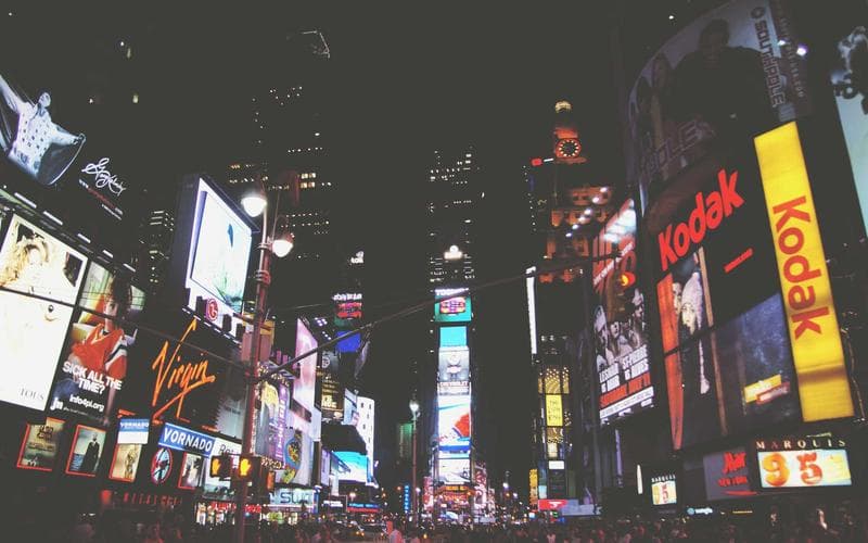 TikTok Shopping ajunge în România: ce înseamnă pentru branduri